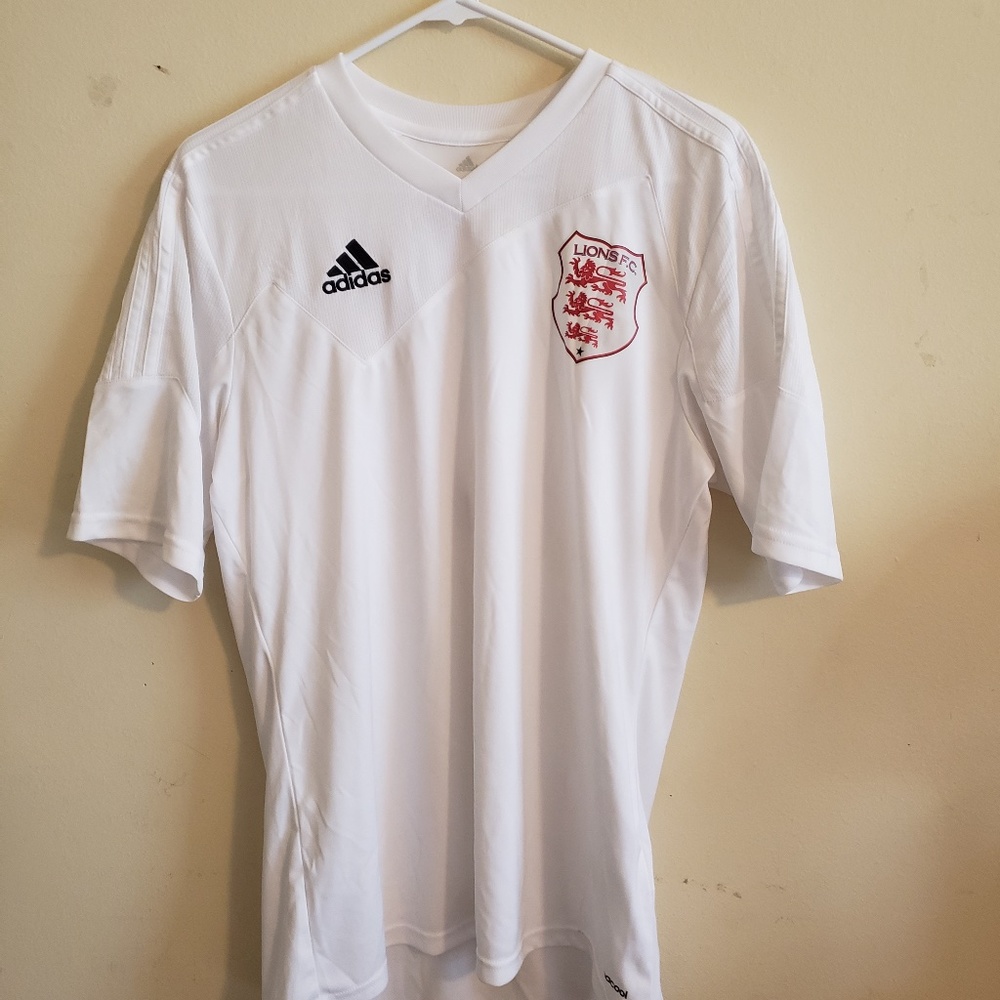 Medium Adidas Lions Futbol Club Jersey